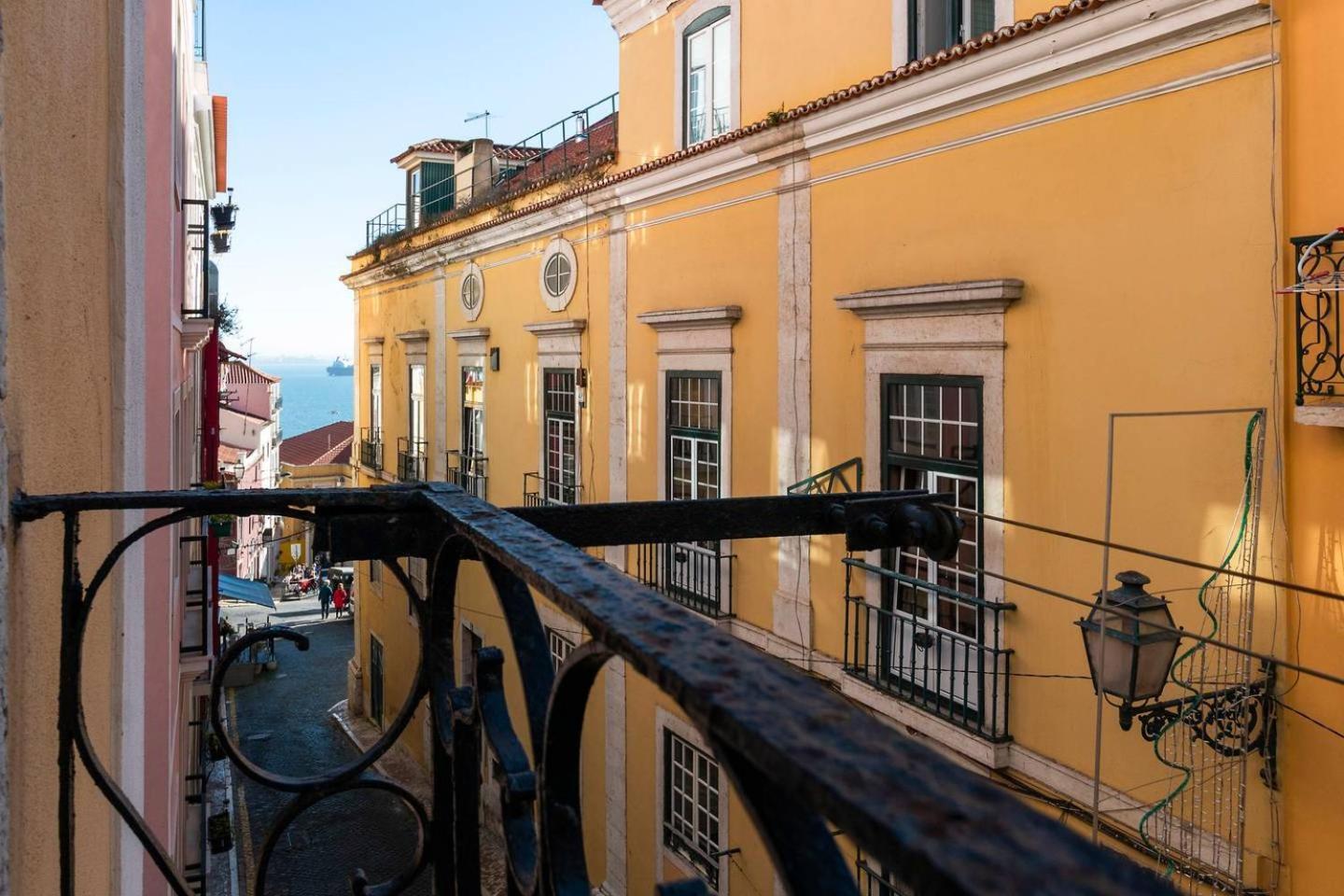 Guestready - Amazing Alfama Family Apt Near National Pantheon! Lissabon Buitenkant foto